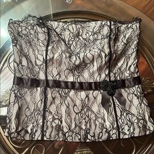 Elegant Black Lace Bustier